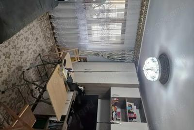 Casă cu 3 camere decomandat în Central - 9