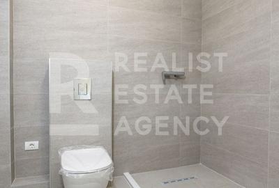 Casă individuală cu 8 camere cu Canalizare în 1 Mai - 31