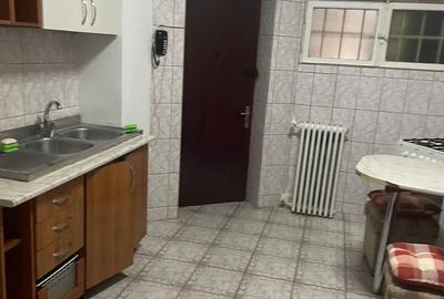Apartament cu 4 camere decomandat în Romană - 4