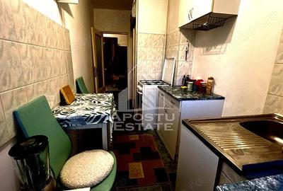 Apartament cu o camera, decomandat, lift, zona Complex Apartament cu o camera, decomandat, lift, zona Complex - 8