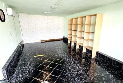 Spațiu comercial, de 50 mp, în Central - 2