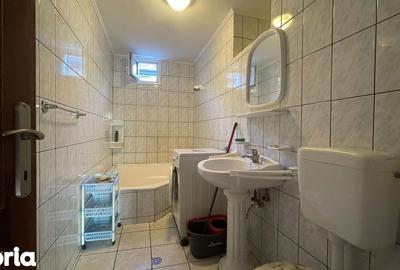 Casă cu 4 camere cu Teren 370 Mp în Central - 6