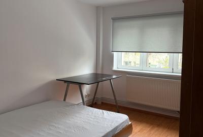Apartament cu 3 camere decomandat în Central - 3
