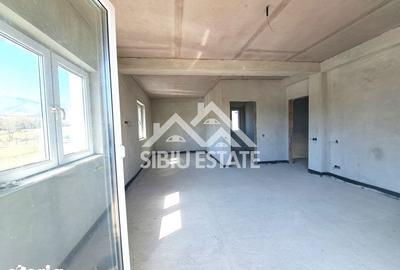 Casă cu 4 camere cu Teren 600 Mp în Sadu - 14