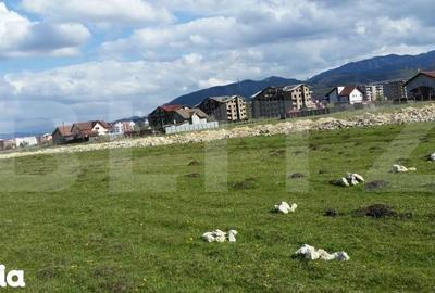 Teren de 4375 mp, în Stupini