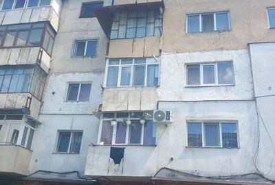 Vand apartament cu 2camere in Rovinari. - 5