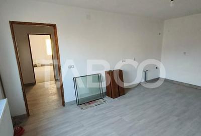 Casă cu 3 camere cu Teren 5039 Mp în Pianu