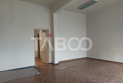 Spatiu comercial 48 mp 2 camere zona cu vad comercial Piata - 3