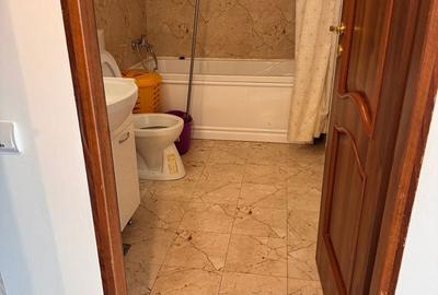 Apartament cu 2 camere decomandat în Dâmbul Rotund