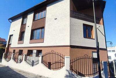 Casă cu 6 camere în Central - 3