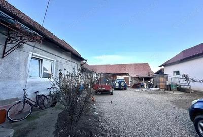 Casa 3 camere si teren 1068 mp,Centru - 2