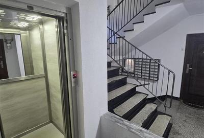 Apartament cu 3 camere decomandat în Mircea cel Bătrân