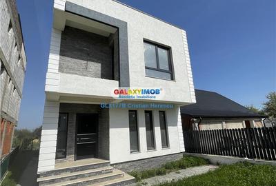 Casă cu 5 camere cu Teren 250 Mp în Nord