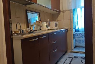Apartament cu 3 camere decomandat în Central - 2