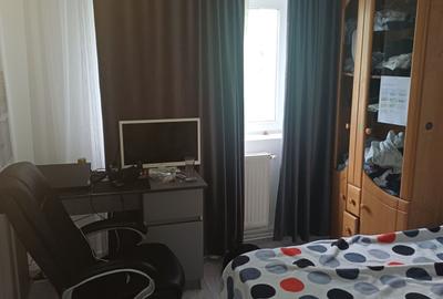 Casă cu 4 camere în Central - 1
