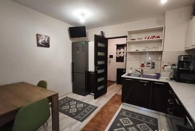 Apartament cu 3 camere decomandat în Eroii Revoluției - 2