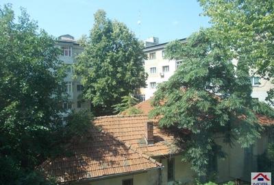 Central Targoviste inchiriez  apartament 3 camere decomandate Central Targoviste inchiriez  apartament 3 camere decomandate - 6