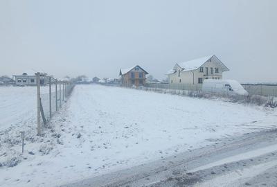 Teren de 1800 mp, în Salcea - 3