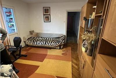 Apartament cu 3 camere semidecomandat în Circumvalațiunii - 6