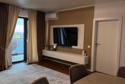 Apartament cu 2 camere semidecomandat, mobilat în Central - 1