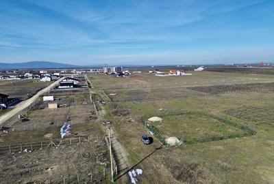 Teren Construcții intravilan de 662 mp, în Nord - 6