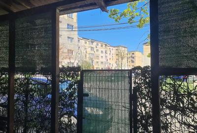 Spațiu comercial, de 156 mp, în Central - 8
