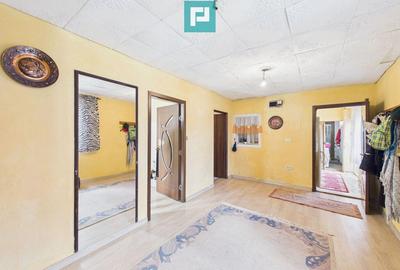 Casă cu 7 camere cu Teren 745 Mp în Central - 9