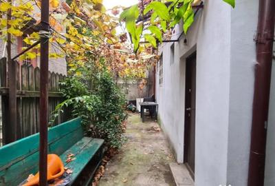 Casă cu 5 camere cu Teren 159 Mp în Tineretului - 17