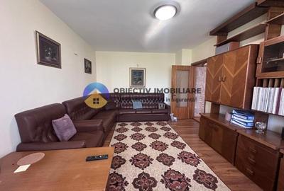 Apartament cu 3 camere decomandat, mobilat în Dărmănești