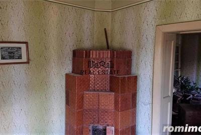 Teren de 69237 mp, în Criș