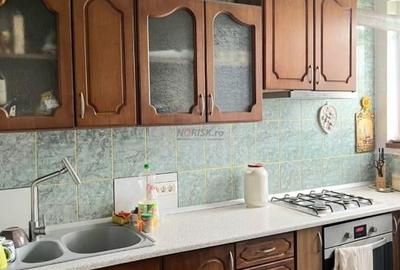 Casă cu 6 camere cu Teren 2300 Mp în Central