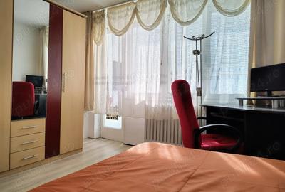 Proprietar, inchiriez apartament cu 2 camere, proaspat renovat, zona Circumvala?iunii - 2