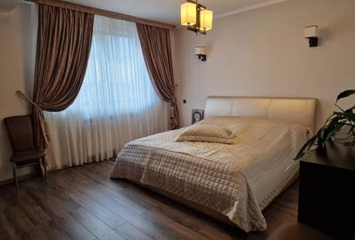 Casă individuală cu 7 camere cu Canalizare în Colentina - 23