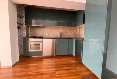 Vând apartament de 3 camere cu suprafață de 66 mp plus balcon de 4 mp - 5