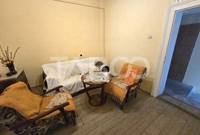 Casa tip duplex de vanzare la curte comuna pivnita in Piata Cluj Sibiu - 6