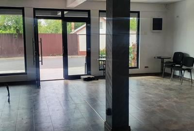 Casă individuală cu 3 camere cu Canalizare în Central - 13