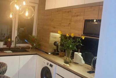 Apartament cu 2 camere semidecomandat în Micro 1 - 5
