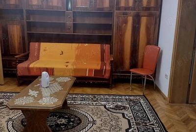 Apartament cu 3 camere semidecomandat în Florilor - 10