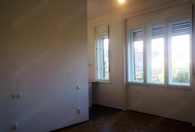 Apartament 1 camera de inchiriat Pia?a 700 Apartament 1 camera de inchiriat Pia?a 700 - 5