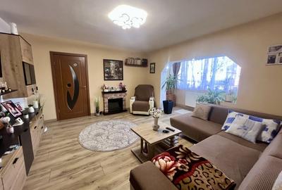 Apartament cu 3 camere semidecomandat, mobilat în Buziașului - 3