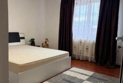 Spațiu comercial, de 150 mp, în Democrației - 3