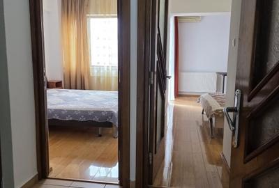 Apartament cu 3 camere decomandat, mobilat în Delfinariu - 17