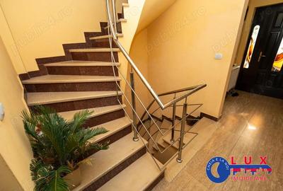 Casă cu 7 camere în Mineri - 2