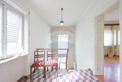 De vanzare Casa cu 3 camere ?i teren 562 mp str. Louis... - 1