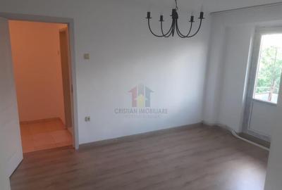 Apartament cu 2 camere semidecomandat în Viziru 3 - 4