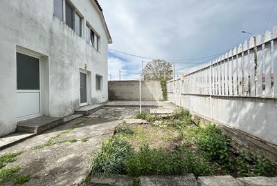Casă individuală cu 9 camere cu Canalizare în Central - 22