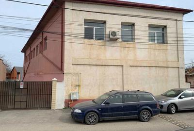 Spațiu comercial, de 610 mp, în Central - 2