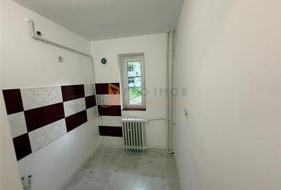 Apartament 2 camere cf 2 semidecomandat zona Micro 14 - 5