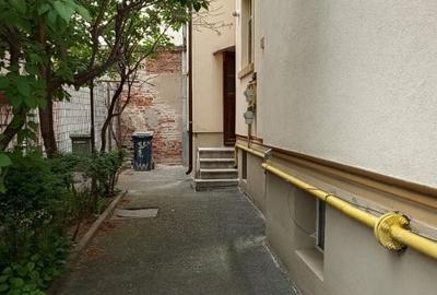 Inchiriez garsonieră București, Piața Victoriei, direct proprietar - 2