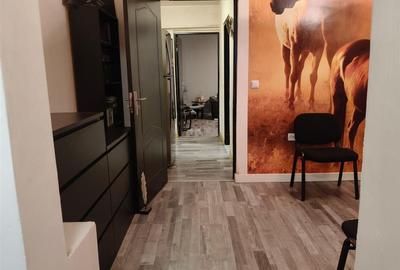 Apartament cu 4 camere decomandat în Viziru 3 - 4
